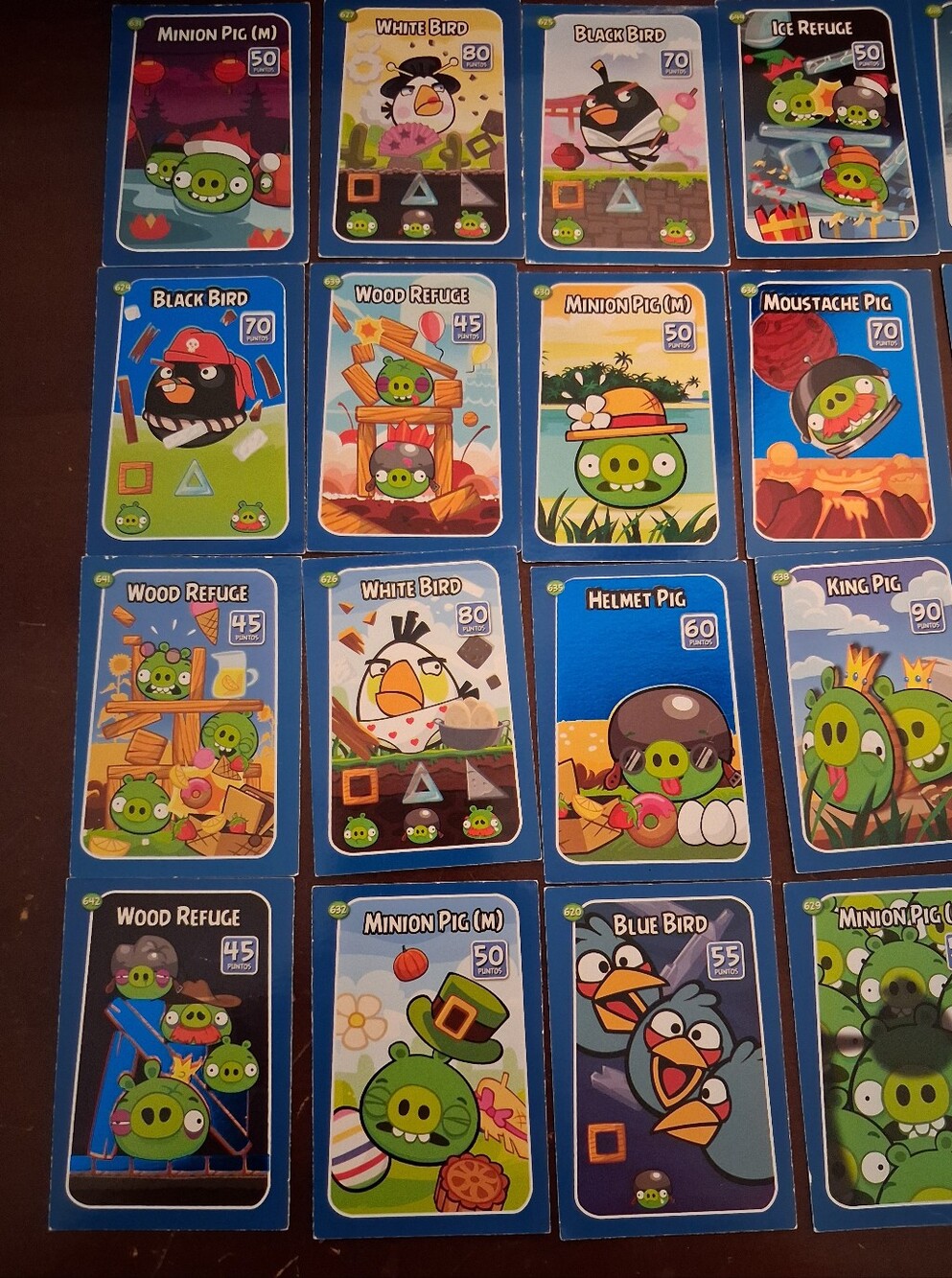 ANGRY BIRDS TRADE 32 CARDS. VINTAGE